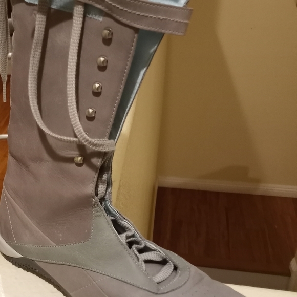 Shoes - Picture 2 of 2